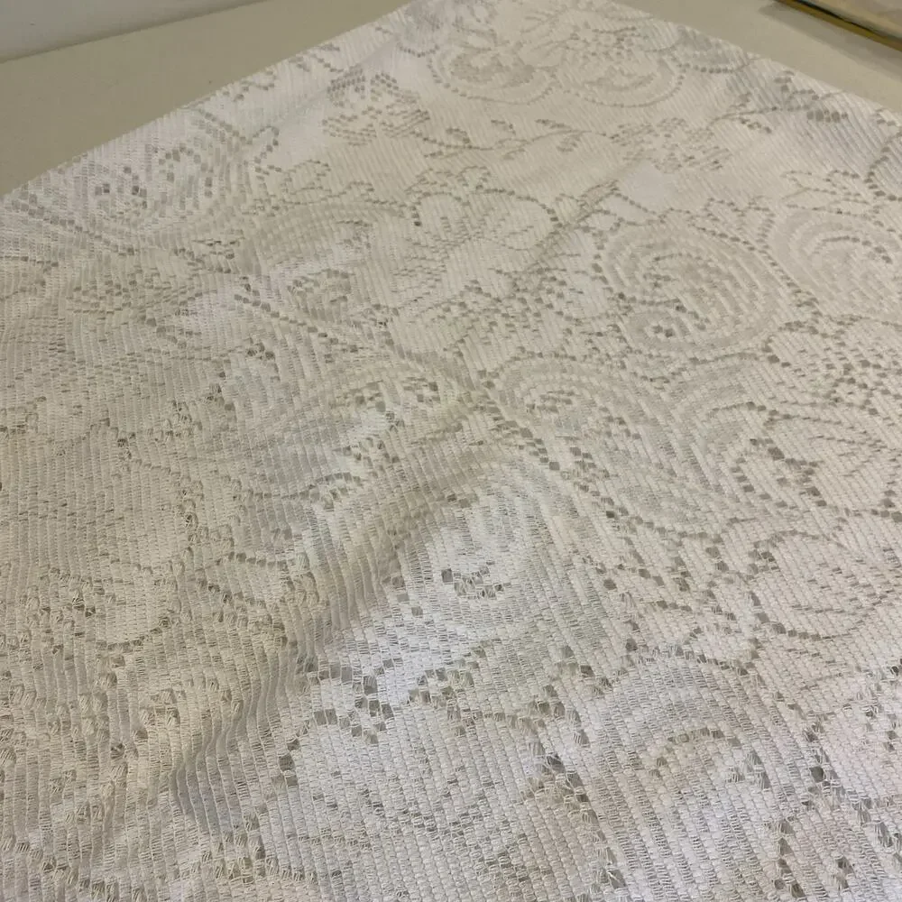 Vintage LACE Oval TABLECLOTH Paisley Whimsical Ivory Cottage Fairy Home 60x86”